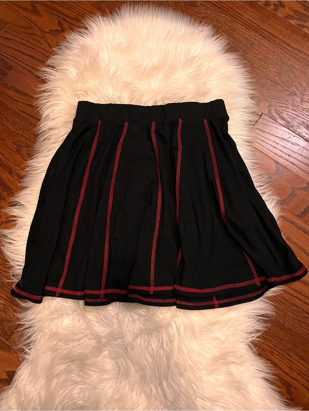 Hot Topic Black Red Contrast Stitch Pleated Skater Mini Skirt Size Large Punk - Picture 6 of 11